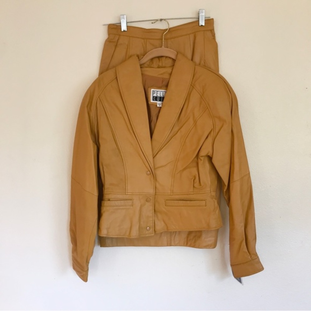 VINTAGE // NEW! 80s 90s Mustard Leather suit skirt set size M Pelle Cuir
